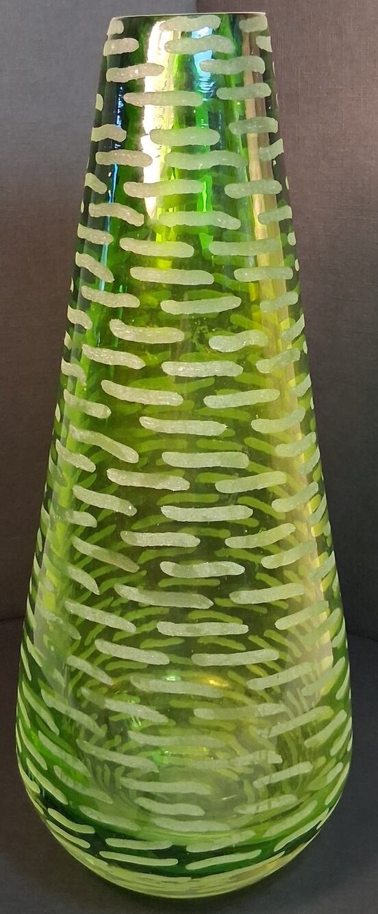 VTG MCM Lime Green Art Glass Teardrop Vase 11" Hand Blown Pontil Mark Textured